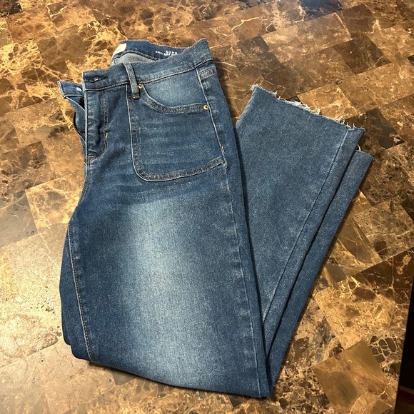 Nicole Miller Jeans - Picture 1 of 8